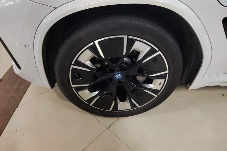 Used BMW iX3 2023 Leading Type Left Front Wheel Hub
