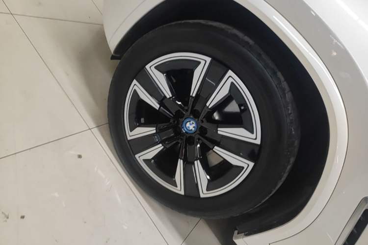 Used BMW iX3 2023 Leading Model Left Front Wheel Hub