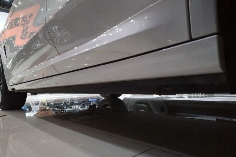 Used BMW iX3 2023 Leading Model Left Side Sill