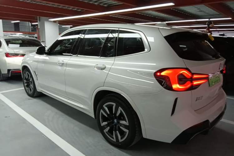 Used BMW iX3 2023 Leading Model Rear Left 45 Deg