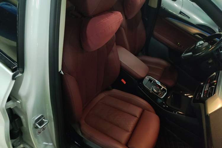 Used BMW iX3 2023 Leading Type Right Front Seat