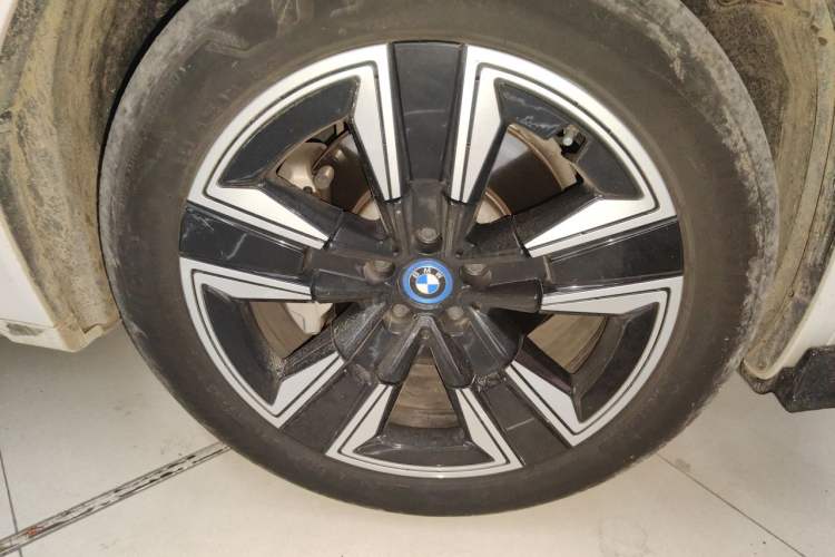 Used BMW iX3 2023 Leading Model Right Front Wheel Hub
