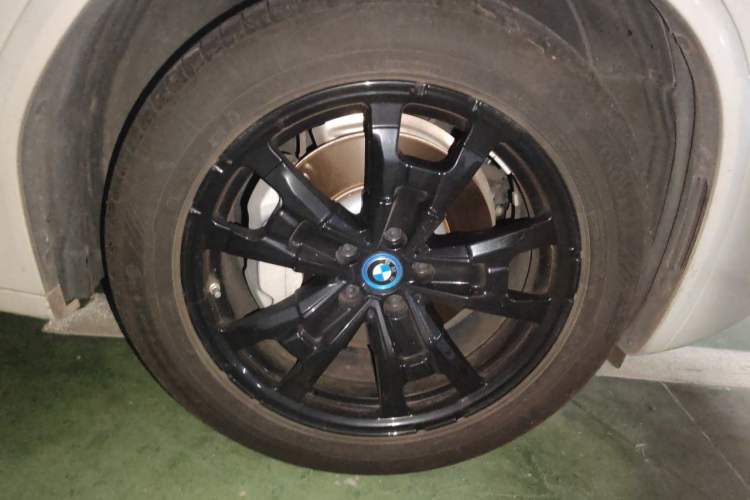 Used BMW iX3 2023 Leading Model Right Front Wheel Hub