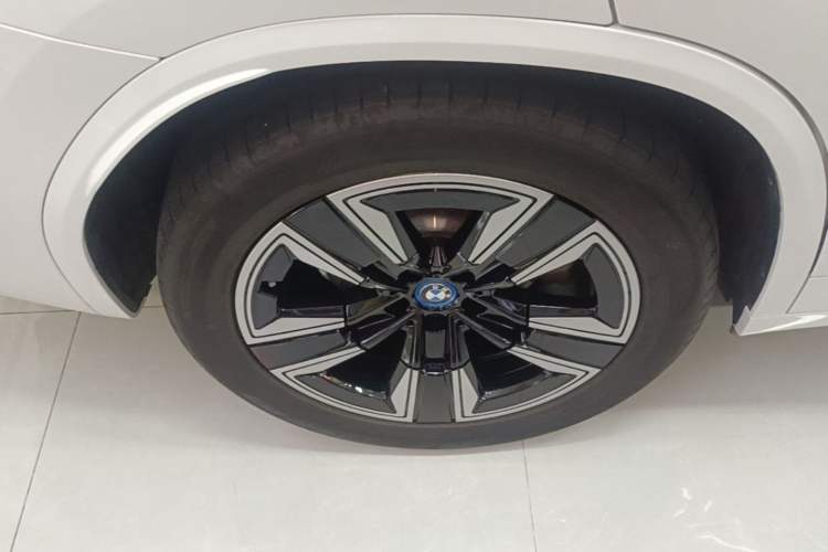 Used BMW iX3 2023 Leading Model Right Rear Wheel Hub
