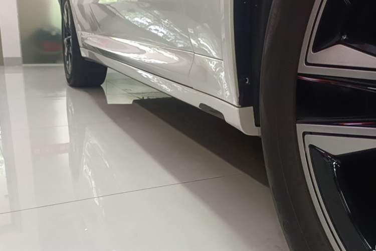 Used BMW iX3 2023 Leading Model Right Side Sill