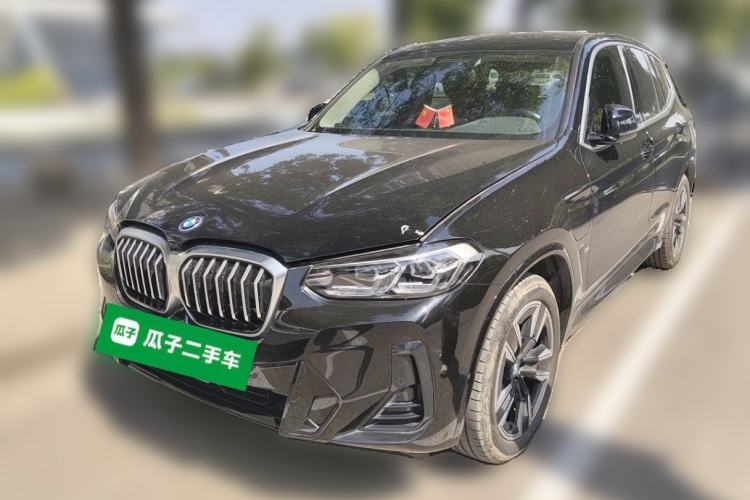 BMW iX3 2024 Leading Model