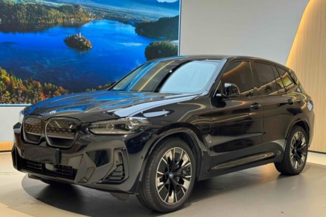 Used BMW iX3 2024 Leading Type