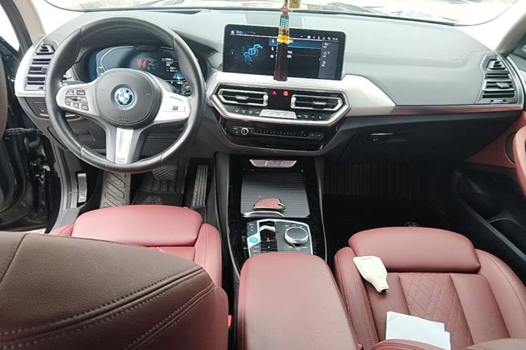 Used BMW iX3 2024 Leading Type Center Console