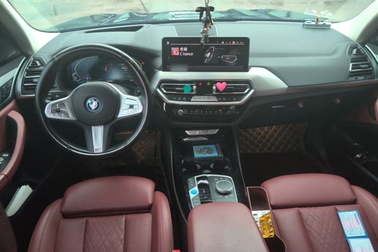 Used BMW iX3 2024 Leading Type Center Console