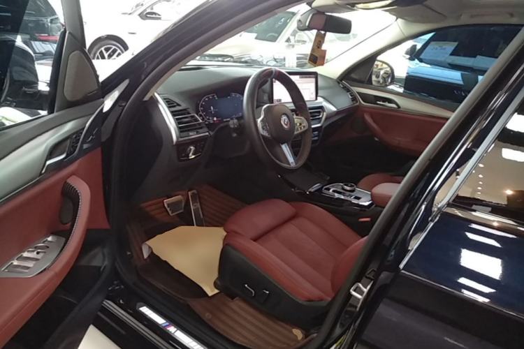 Used BMW iX3 2024 Leading Type Driver Seat