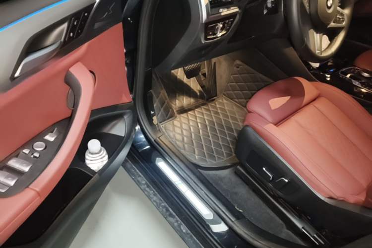 Used BMW iX3 2024 Leading Type Driver Seat