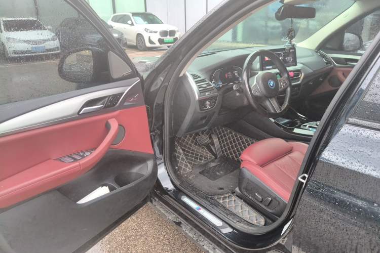 Used BMW iX3 2024 Leading Type Driver Seat