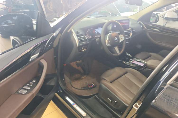 Used BMW iX3 2024 Leading Model Driver Seat