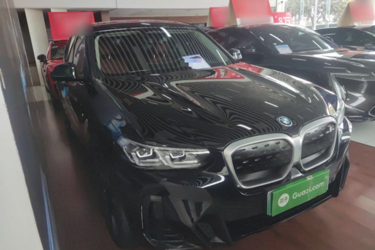 Used BMW iX3 2024 Leading Model Exterior 1