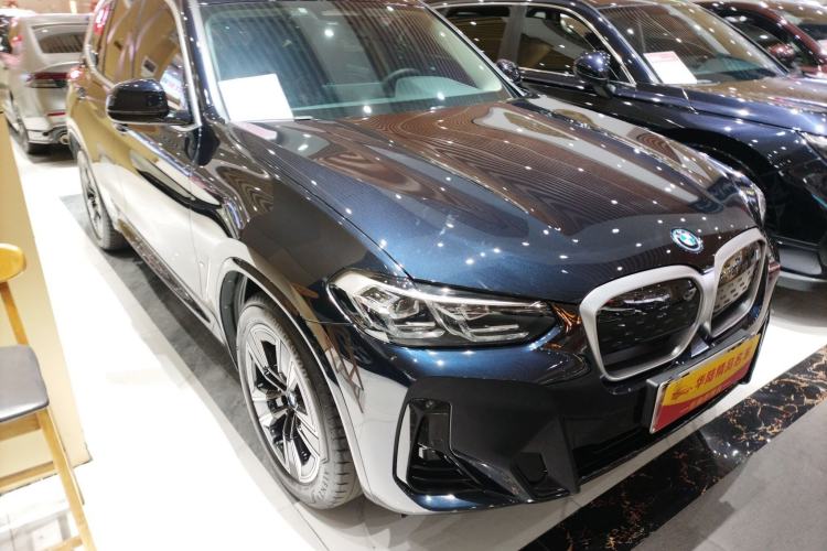 Used BMW iX3 2024 Leading Model Exterior 1