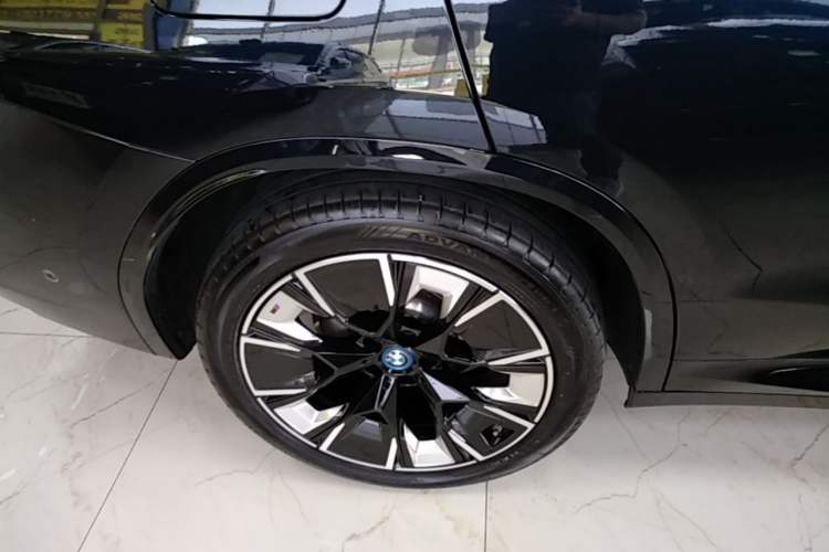 Used BMW iX3 2024 Leading Type Exterior 5