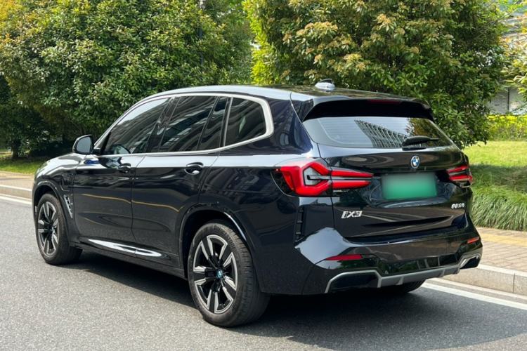Used BMW iX3 2024 Leading Model Exterior 5