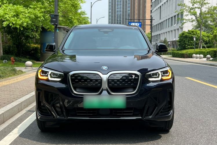 Used BMW iX3 2024 Leading Model Exterior 7