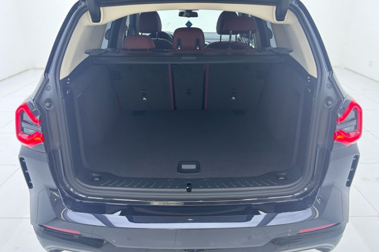Used BMW iX3 2024 Leading Model Exterior 9