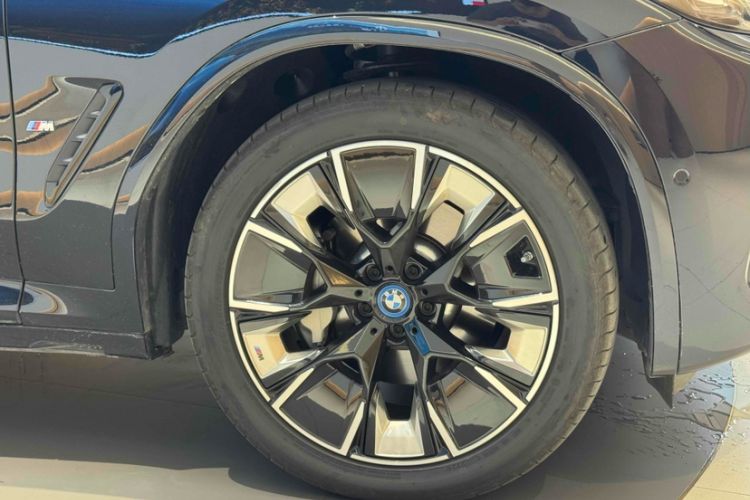 Used BMW iX3 2024 Leading Type Exterior 9
