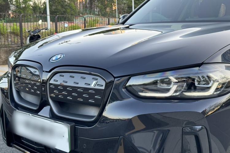 Used BMW iX3 2024 Leading Type Exterior 9