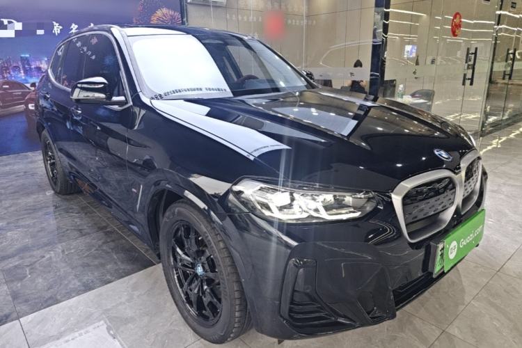 Used BMW iX3 2024 Leading Model Front Right 45 Deg