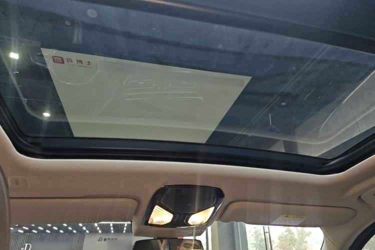 Used BMW iX3 2024 Leading Model Headliner