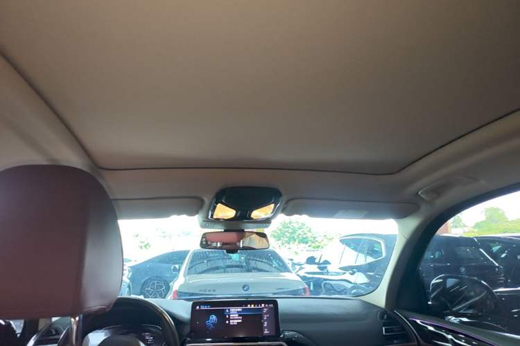 Used BMW iX3 2024 Leading Model Headliner