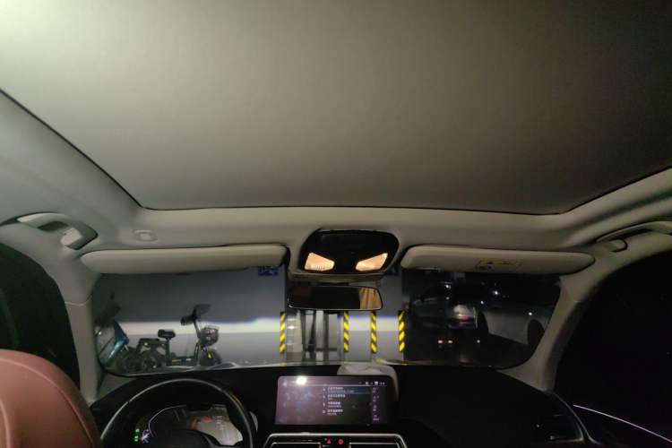 Used BMW iX3 2024 Leading Model Headliner