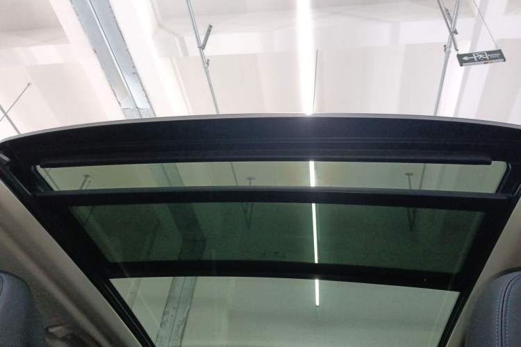 Used BMW iX3 2024 Leading Model Headliner