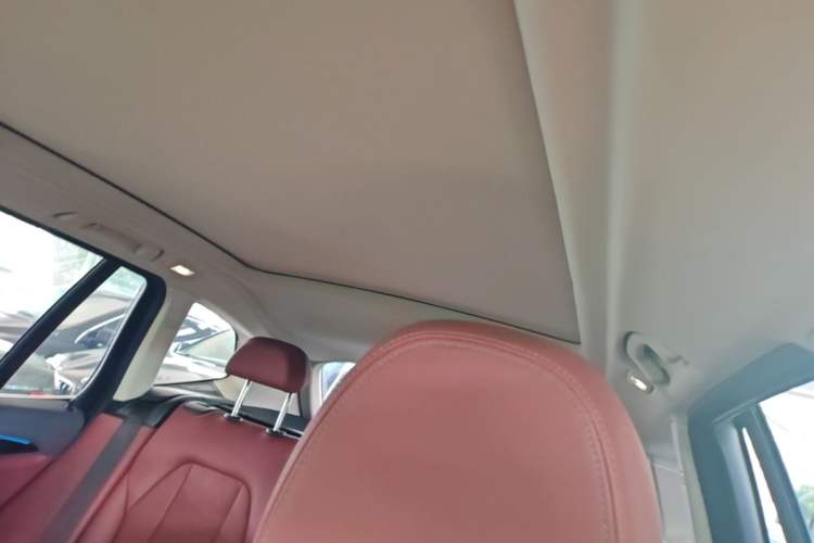 Used BMW iX3 2024 Leading Model Headliner