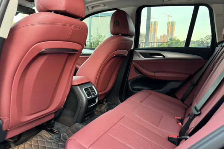 Used BMW iX3 2024 Leading Type Interior 1
