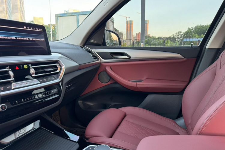 Used BMW iX3 2024 Leading Type Interior 10