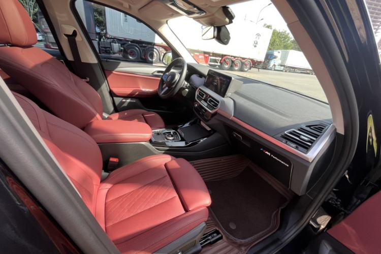 Used BMW iX3 2024 Leading Type Interior 11