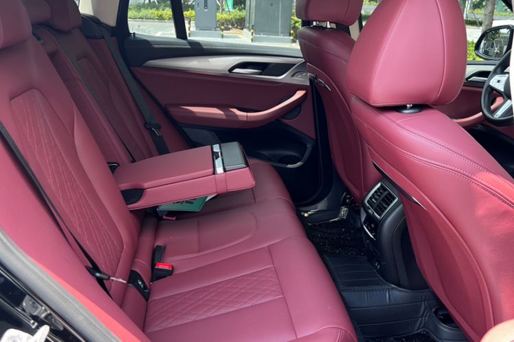Used BMW iX3 2024 Leading Type Interior 3