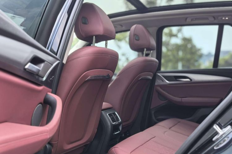 Used BMW iX3 2024 Leading Type Interior 3