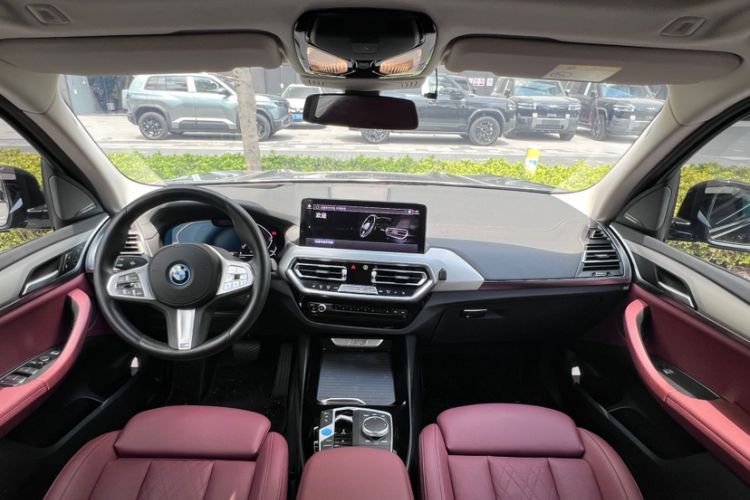 Used BMW iX3 2024 Leading Type Interior 5