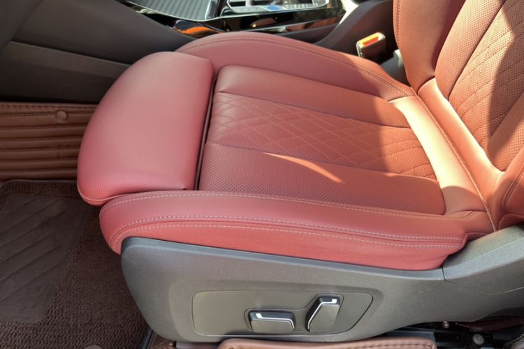Used BMW iX3 2024 Leading Type Interior 6