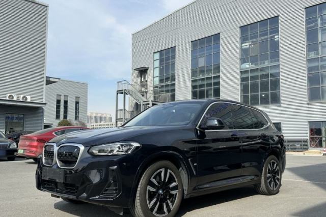 Used BMW iX3 2024 Leading Model