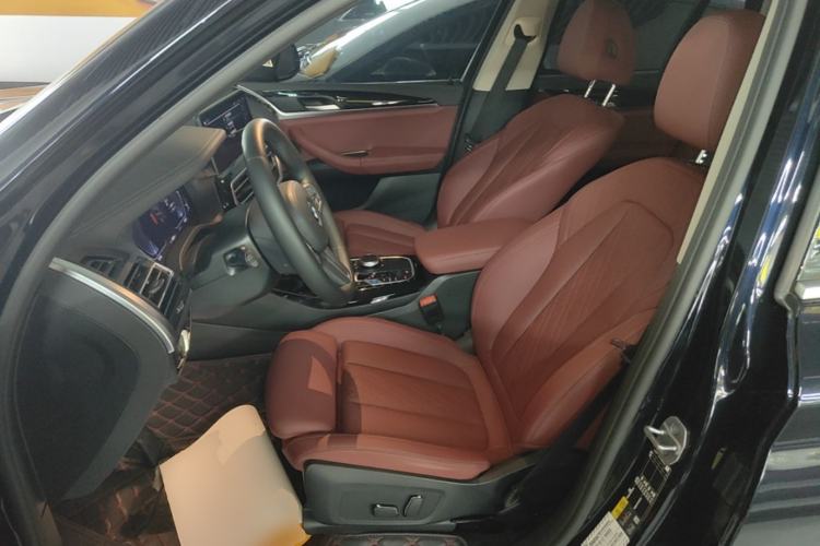 Used BMW iX3 2024 Leading Model Left Front Seat