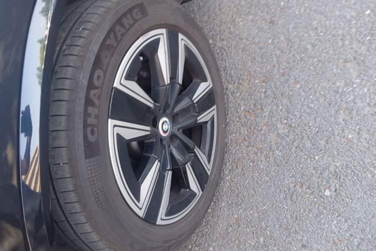 Used BMW iX3 2024 Leading Model Left Front Wheel Hub