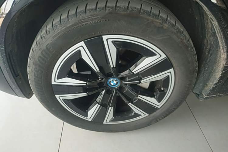Used BMW iX3 2024 Leading Model Left Front Wheel Hub