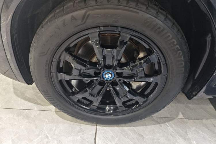 Used BMW iX3 2024 Leading Model Left Front Wheel Hub