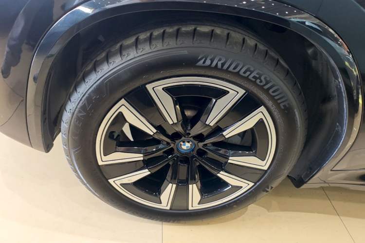 Used BMW iX3 2024 Leading Model Left Front Wheel Hub