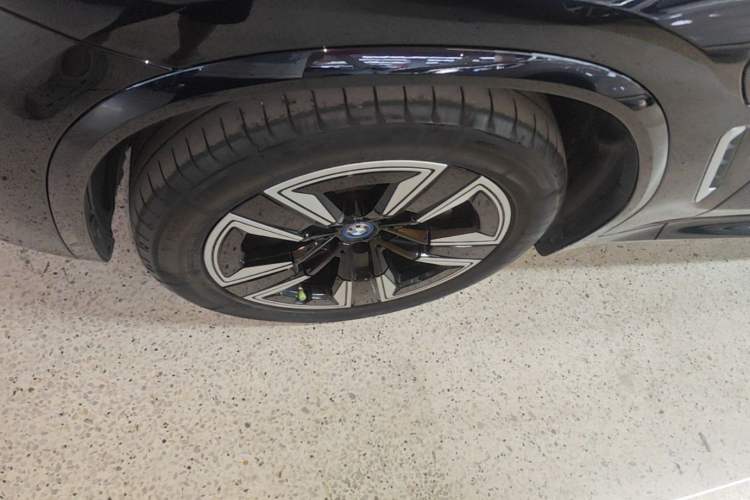 Used BMW iX3 2024 Leading Model Left Front Wheel Hub