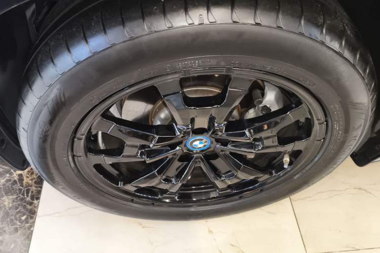 Used BMW iX3 2024 Leading Model Left Front Wheel Hub