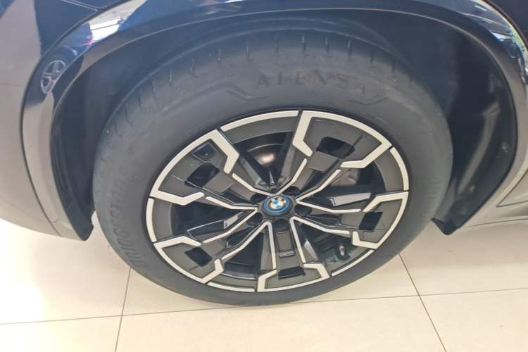 Used BMW iX3 2024 Leading Model Left Front Wheel Hub
