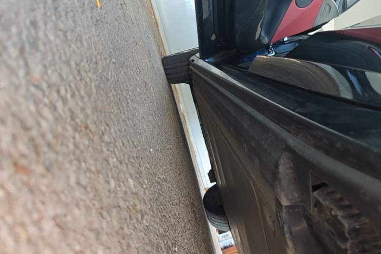 Used BMW iX3 2024 Leading Type Left Side Sill