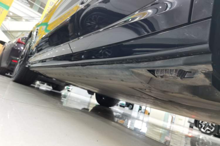 Used BMW iX3 2024 Leading Model Left Side Sill