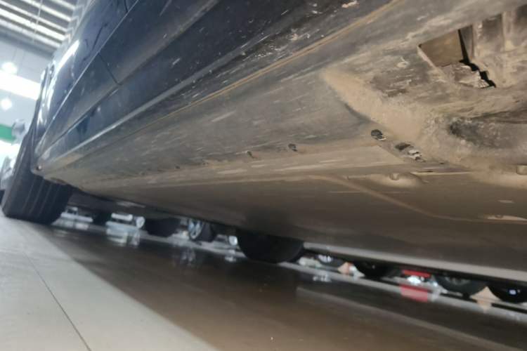 Used BMW iX3 2024 Leading Model Left Side Sill
